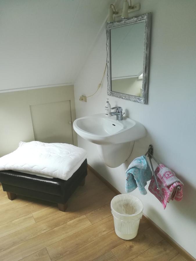 Grote Kamer met 2 Bedden
